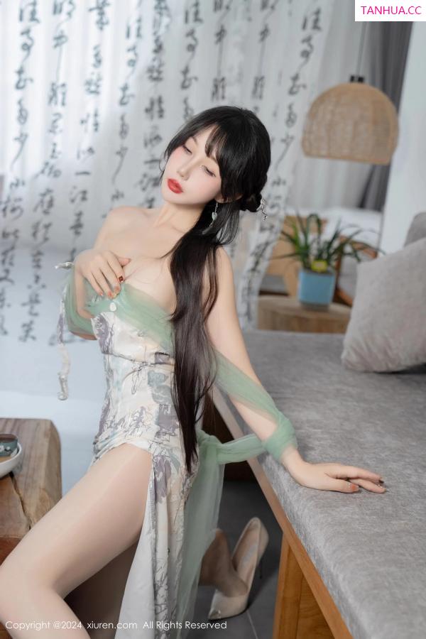 波巧酱  [XiuRen]高清写真图 2024.04.25 No.8448 波巧酱 美腿性感第30张图片